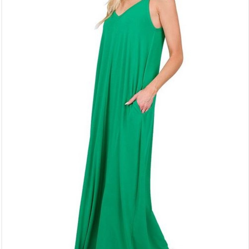 MAXI DRESS WITH SIDE POCKETS - ADJUSTABLE STRAP